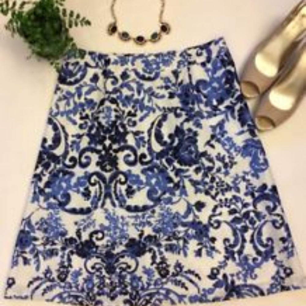 Mario Serrani Blue & Black Floral skirt, SZ 6